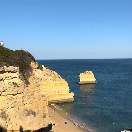 B - Com Vista Ao Mar *